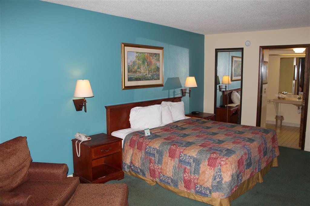 Red Roof Inn & Suites Monroe, Nc Номер фото